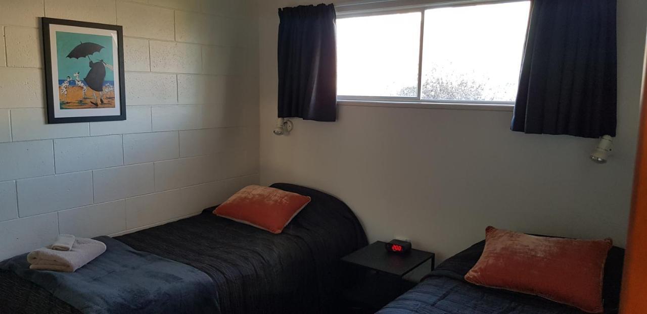 Golden Leaf Apartments Invercargill Extérieur photo