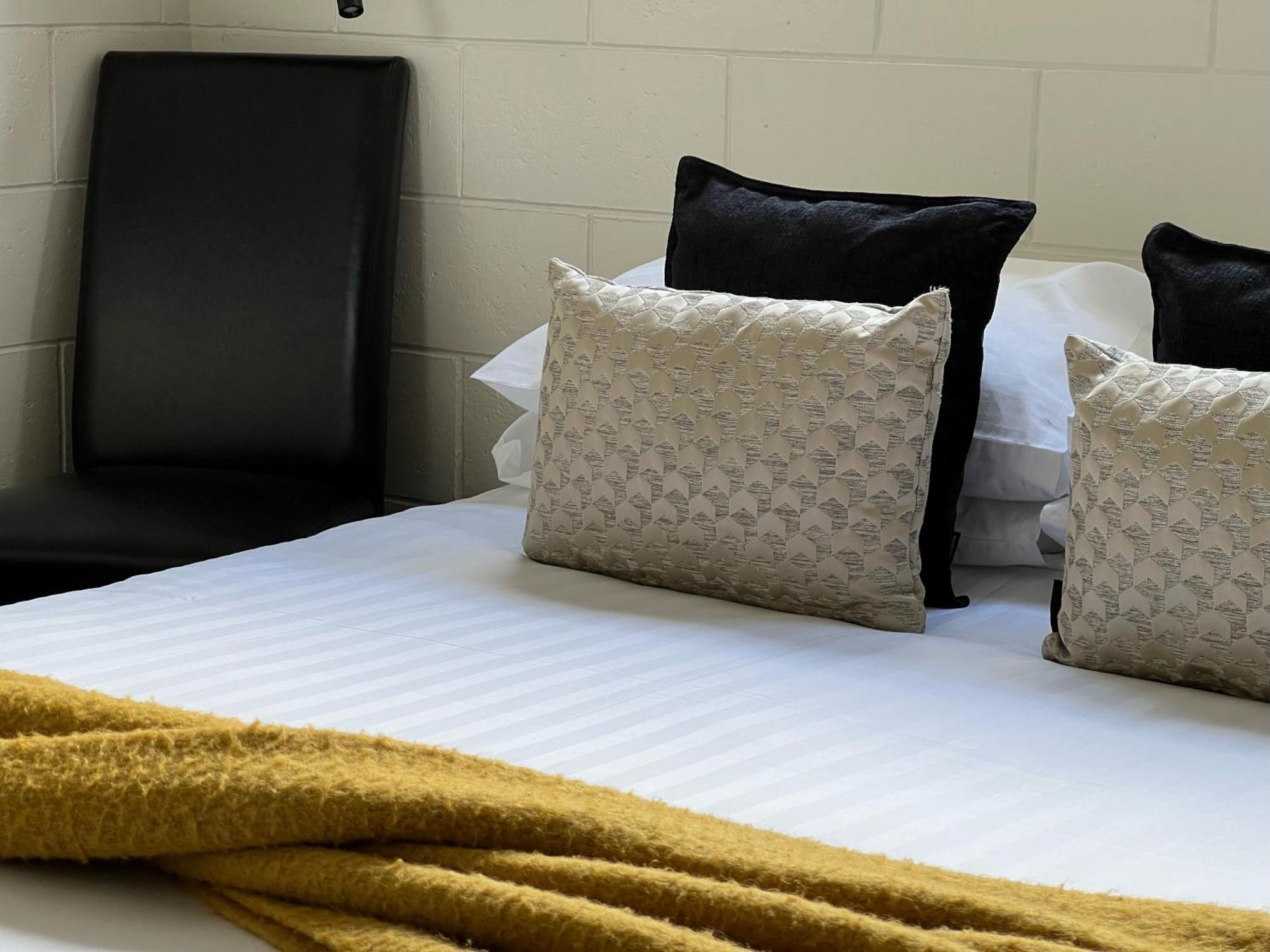 Golden Leaf Apartments Invercargill Extérieur photo