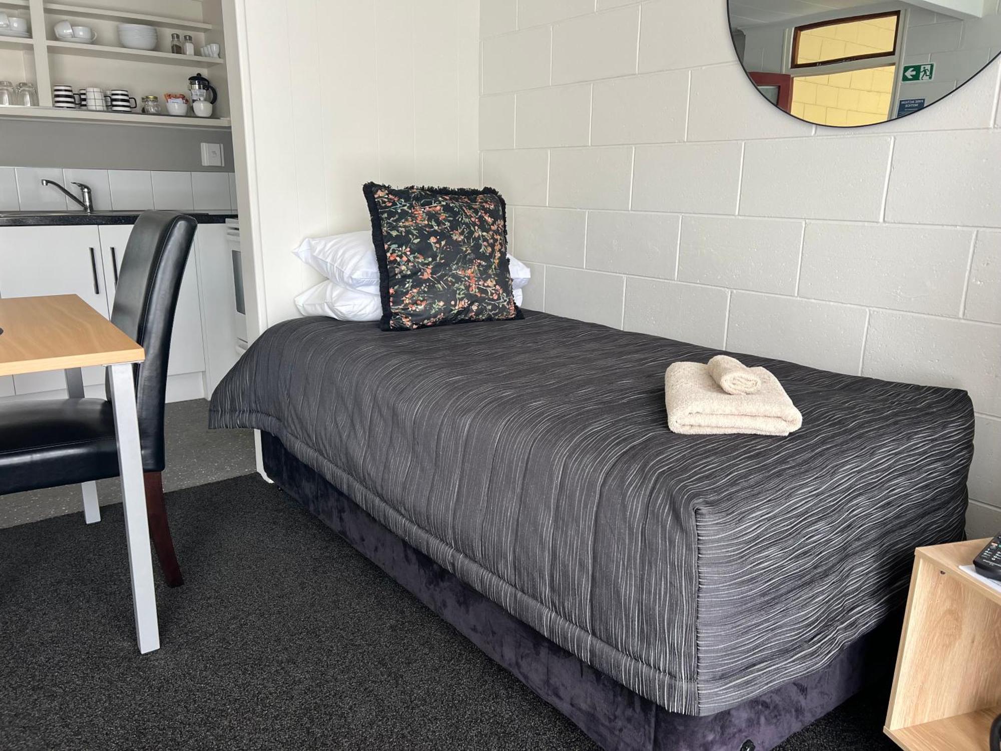 Golden Leaf Apartments Invercargill Extérieur photo